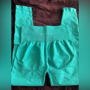 NWOT NVGTN leggings